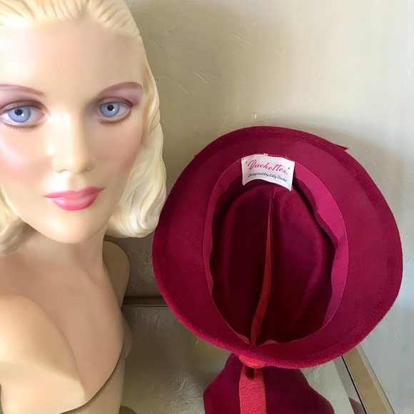 EXQUISITE DESIGNER LILLY DACHE/DACHETTES VINTAGE CLARET RED FELT/GROSGRAIN HAT main image 9